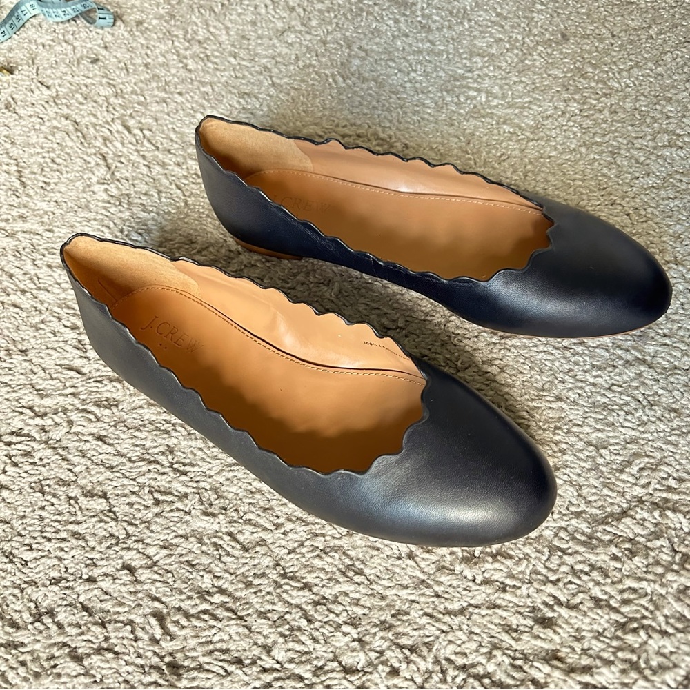 J Crew Scalloped Leather Flats Size 8